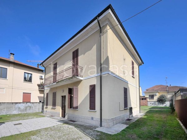 casa indipendente in vendita a Vigevano