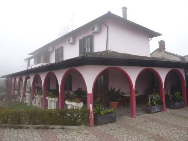 casa indipendente in vendita a Vigevano