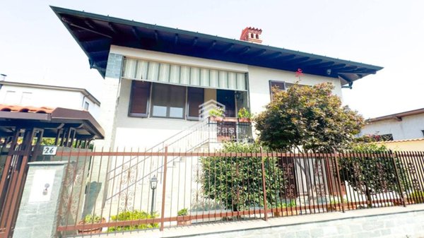 casa indipendente in vendita a Vigevano