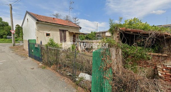 terreno edificabile in vendita a Vigevano in zona Piccolini