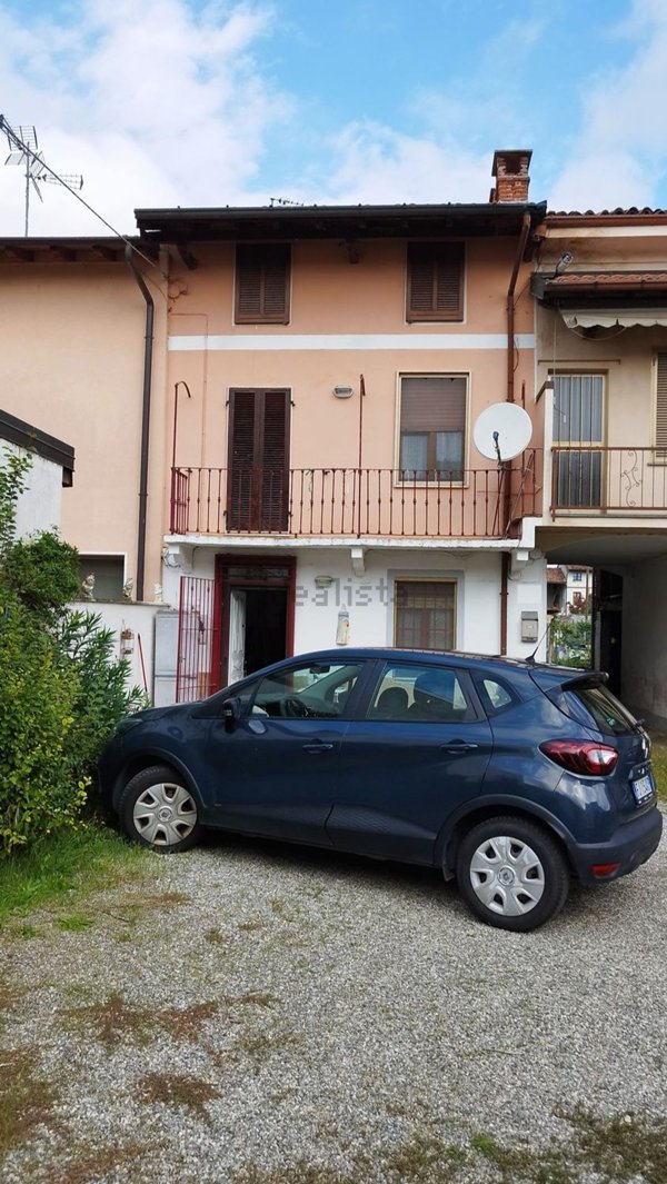 casa indipendente in vendita a Vigevano