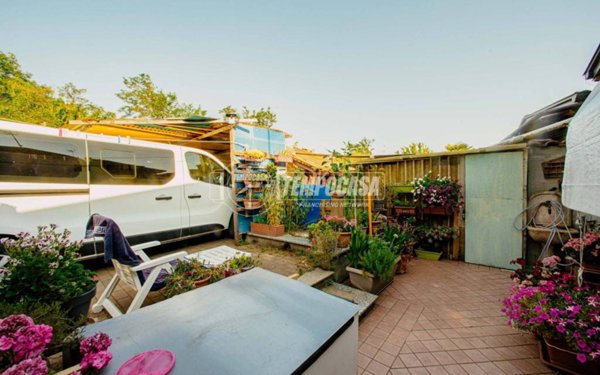 appartamento in vendita a Vigevano in zona Piccolini