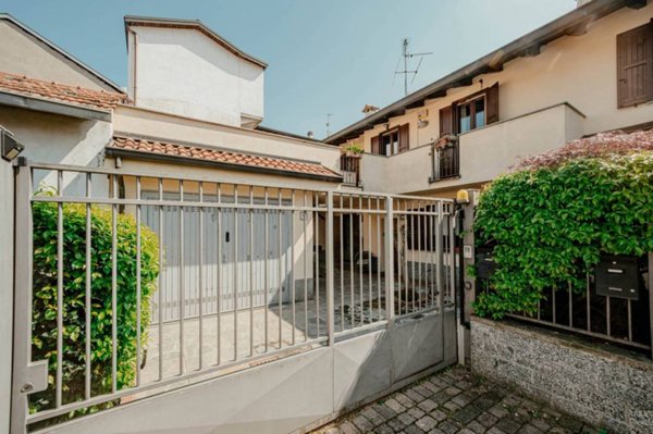 casa indipendente in vendita a Vigevano