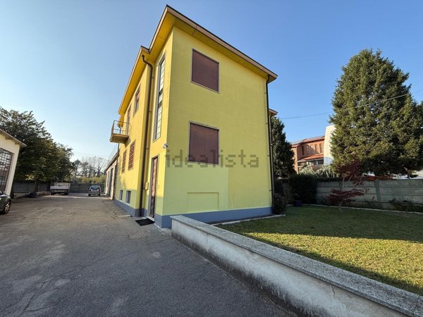 casa indipendente in vendita a Vigevano