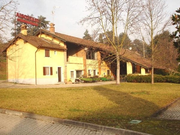 negozio in vendita a Vigevano