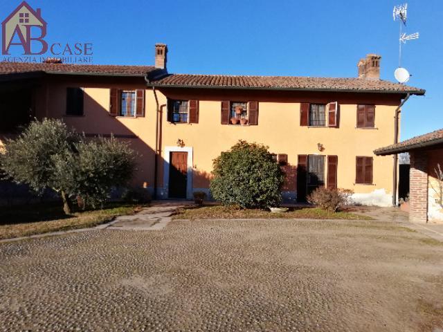 casa indipendente in vendita a Vigevano