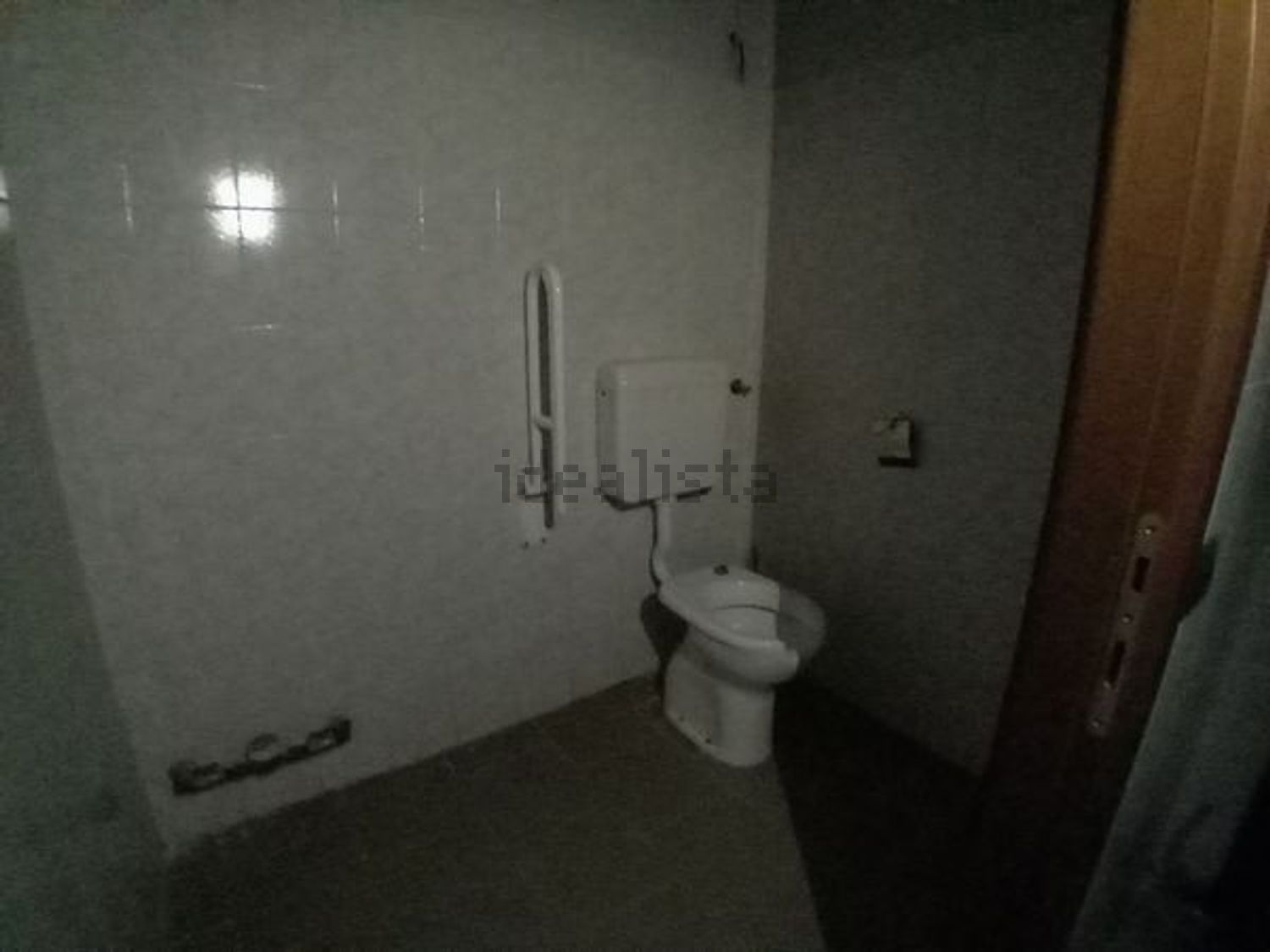 locale commerciale in vendita a Vigevano in zona Piccolini