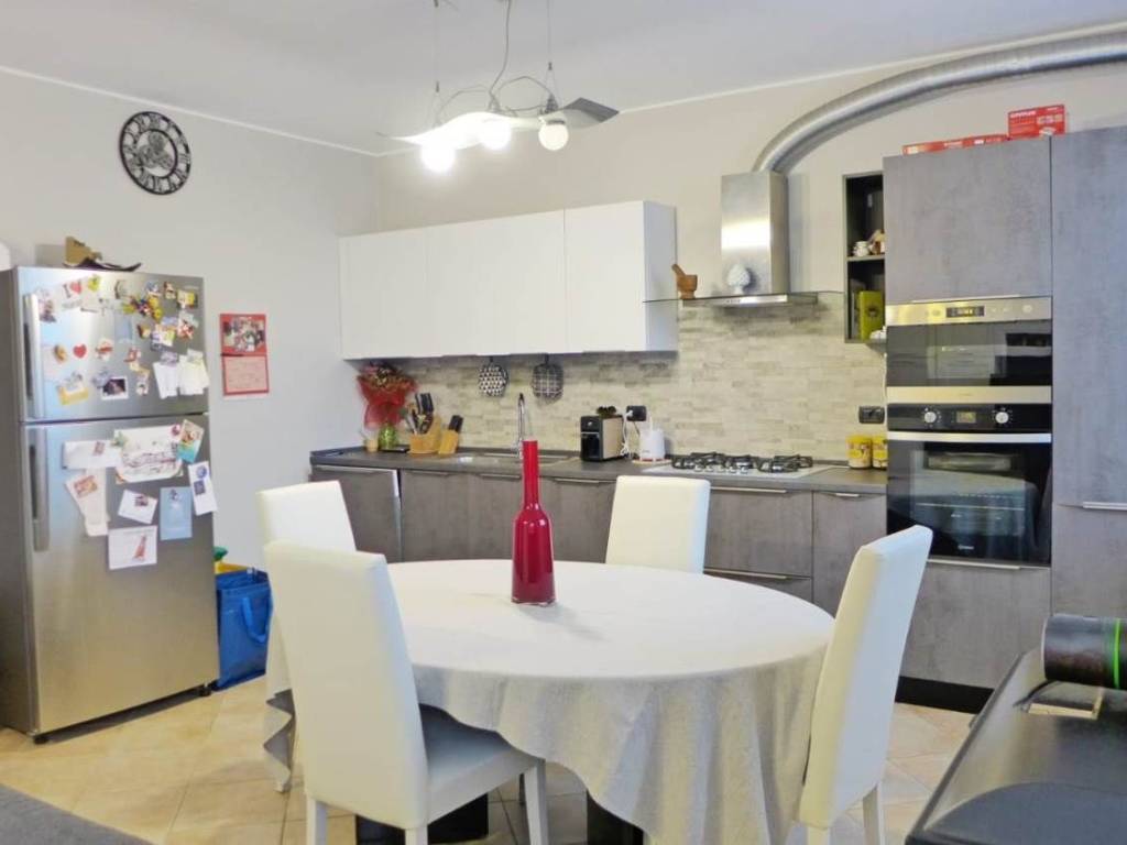 appartamento in vendita a Vigevano in zona Morsella
