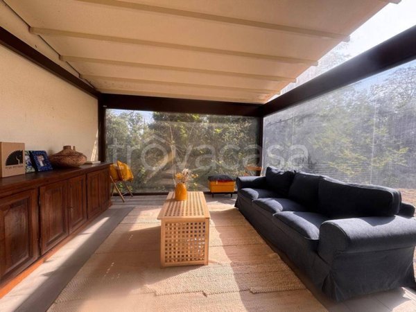 casa indipendente in vendita a Vigevano