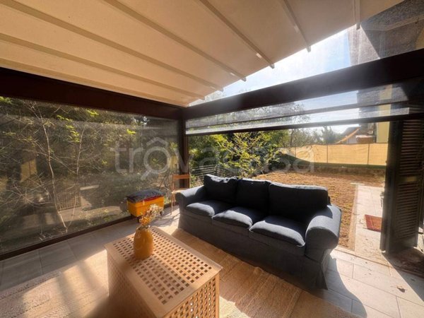 casa indipendente in vendita a Vigevano