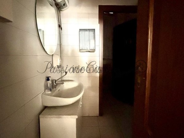 negozio in vendita a Vigevano