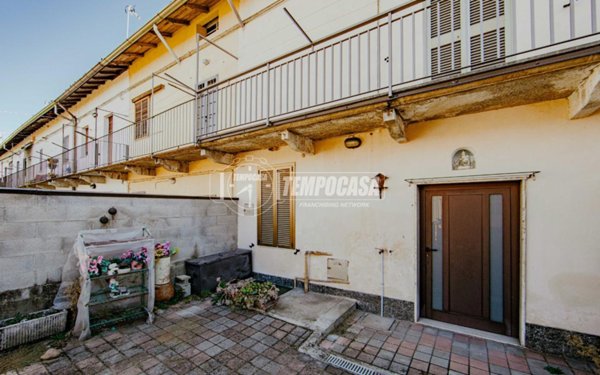 casa indipendente in vendita a Vigevano