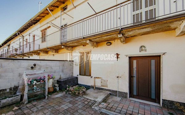 casa indipendente in vendita a Vigevano