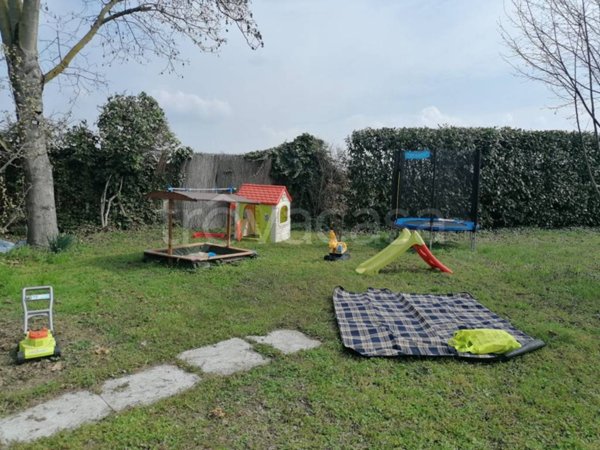 terreno agricolo in vendita a Vigevano in zona Piccolini