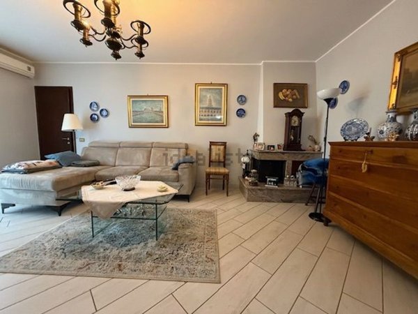 casa indipendente in vendita a Vigevano