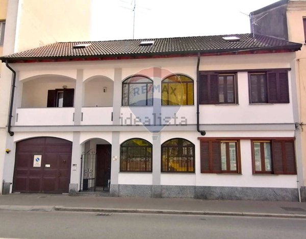 casa indipendente in vendita a Vigevano