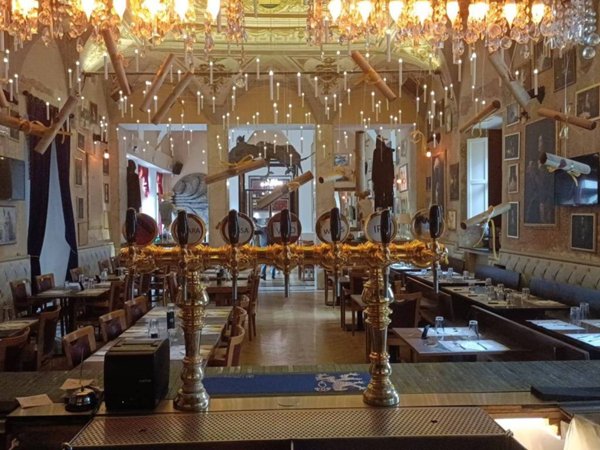 negozio in vendita a Vigevano