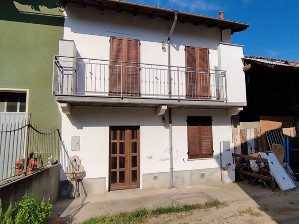 casa indipendente in vendita a Vigevano