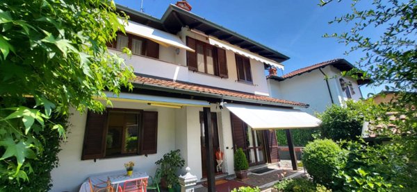 casa indipendente in vendita a Vigevano