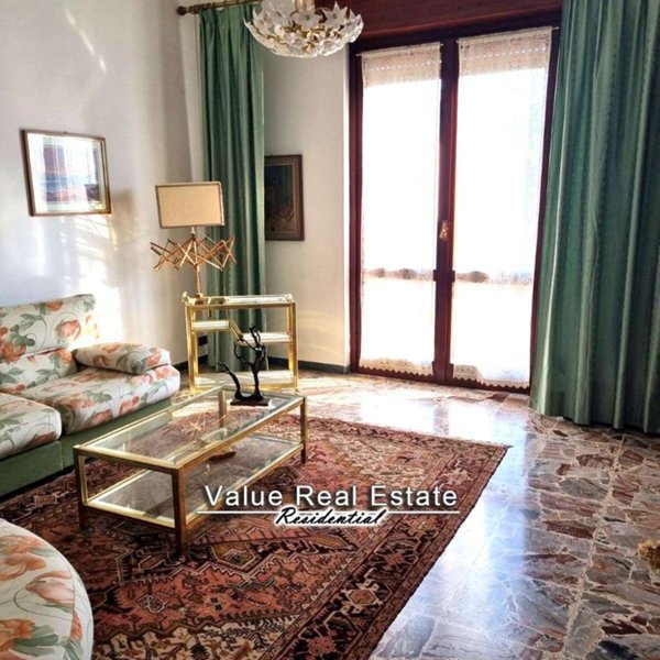 casa indipendente in vendita a Vigevano