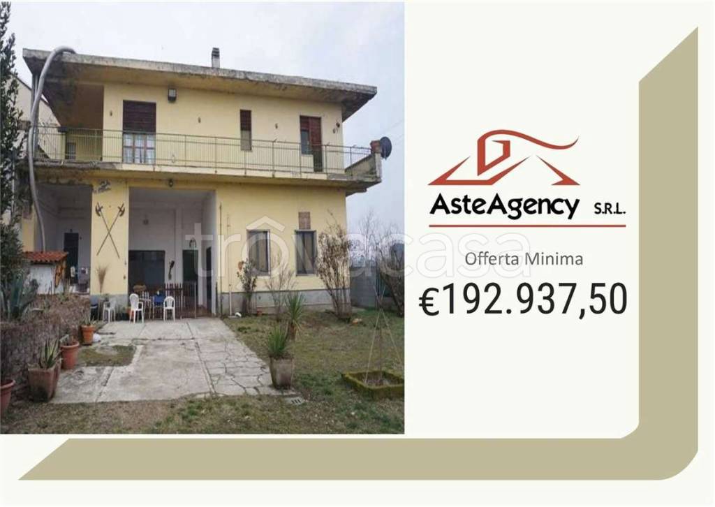 casa indipendente in vendita a Vigevano in zona Fogliano