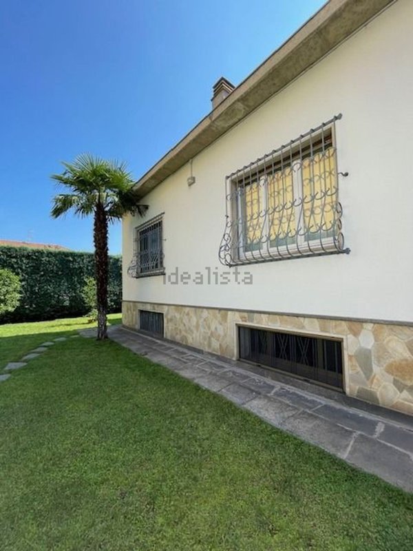 casa indipendente in vendita a Vigevano