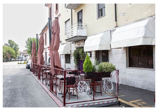 negozio in vendita a Vigevano