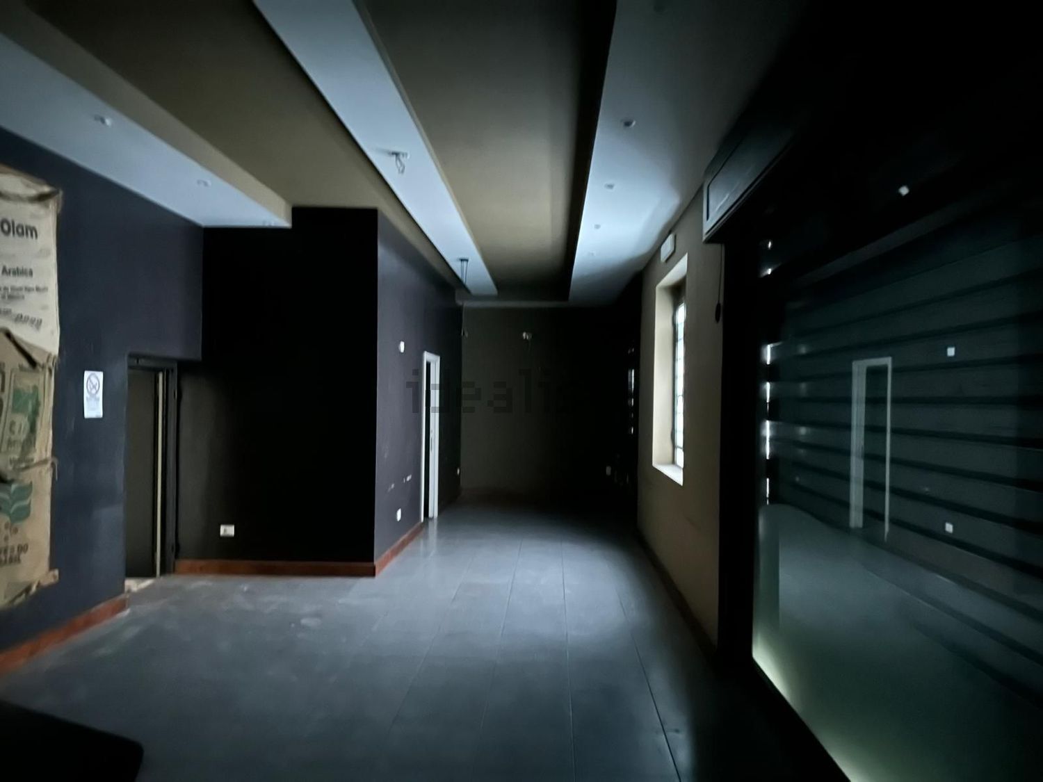 locale commerciale in vendita a Vigevano