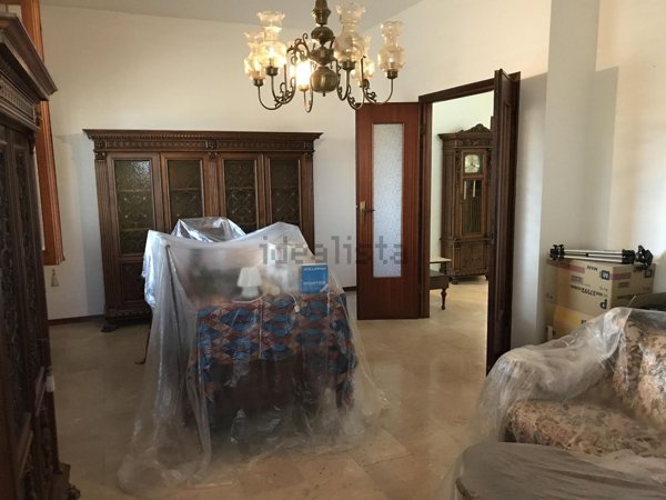 casa indipendente in vendita a Vigevano