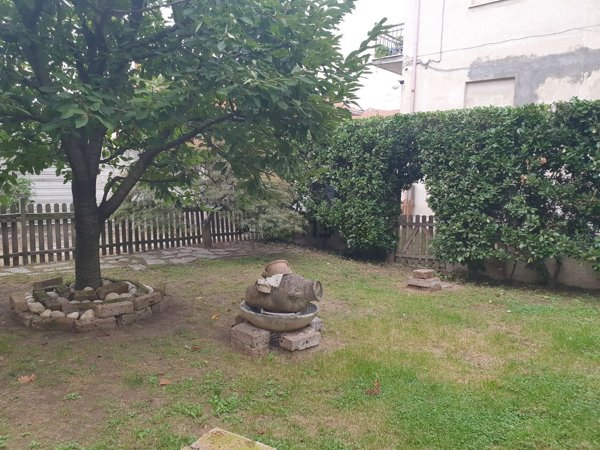 casa indipendente in vendita a Vigevano