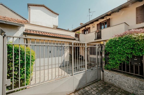 casa indipendente in vendita a Vigevano