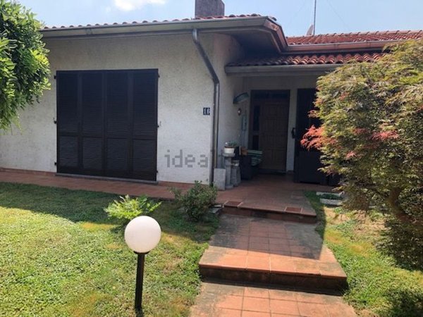 casa indipendente in vendita a Vigevano