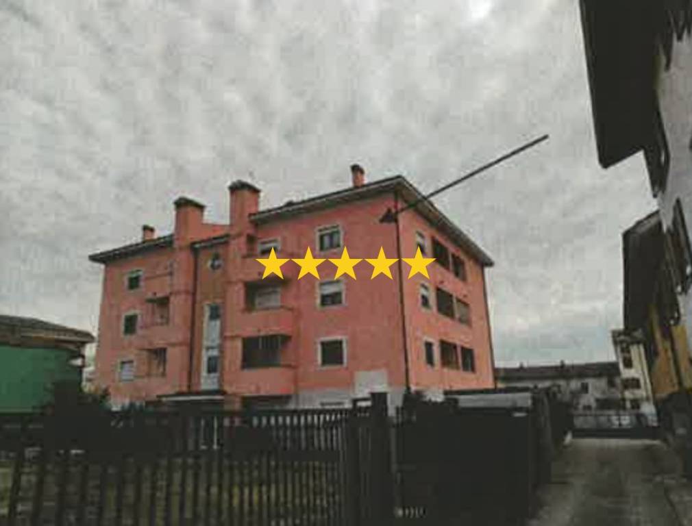 appartamento in vendita a Vigevano in zona Fogliano