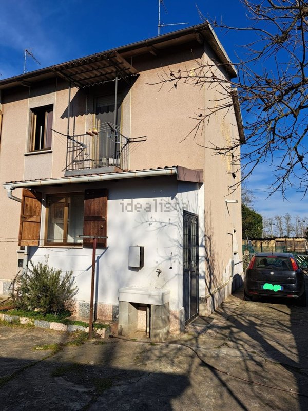 casa indipendente in vendita a Vigevano