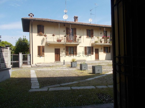 casa indipendente in vendita a Vigevano