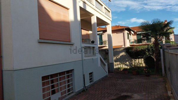 casa indipendente in vendita a Vigevano