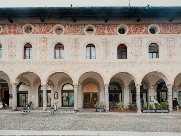 intera palazzina in vendita a Vigevano