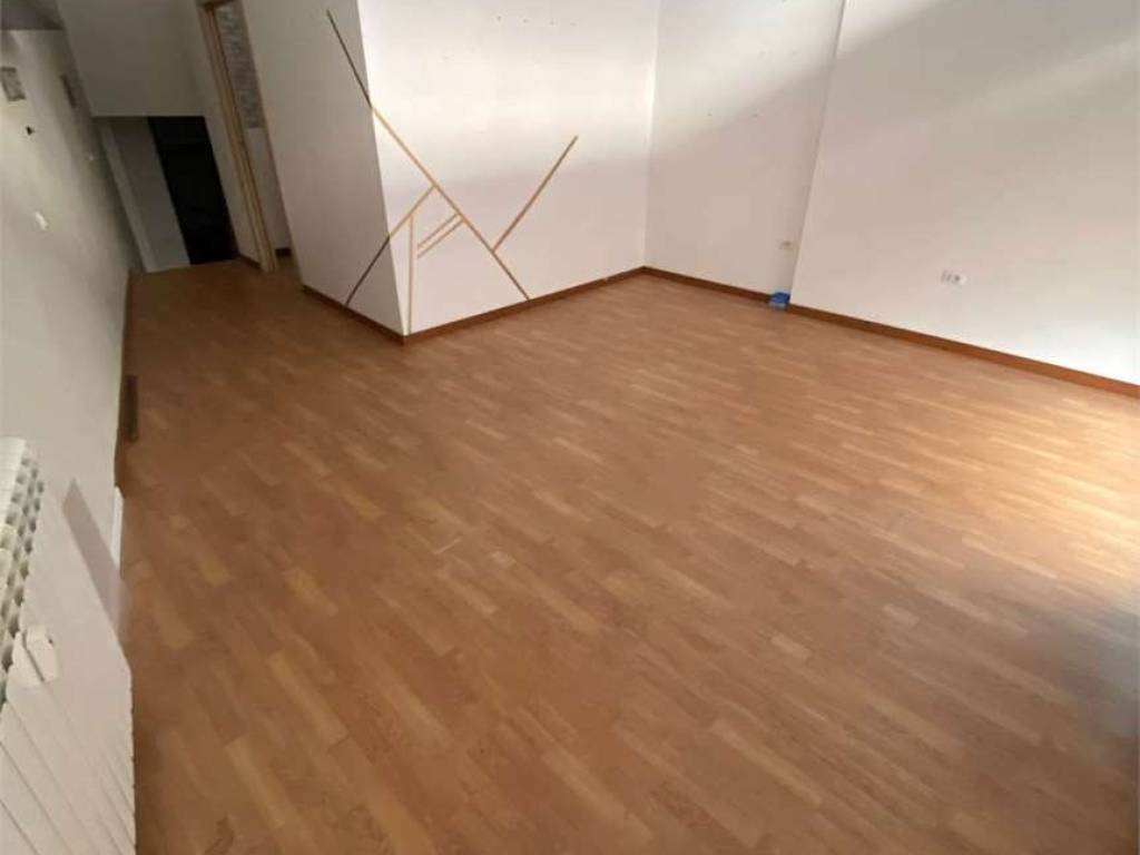 negozio in vendita a Vigevano