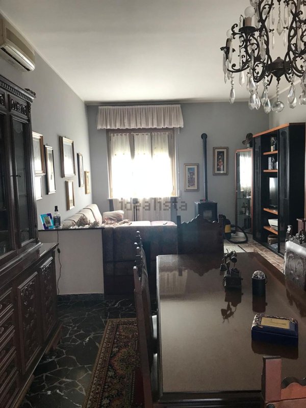 casa indipendente in vendita a Vigevano