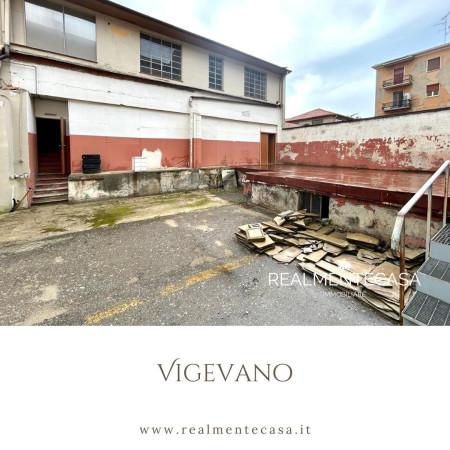 casa indipendente in vendita a Vigevano