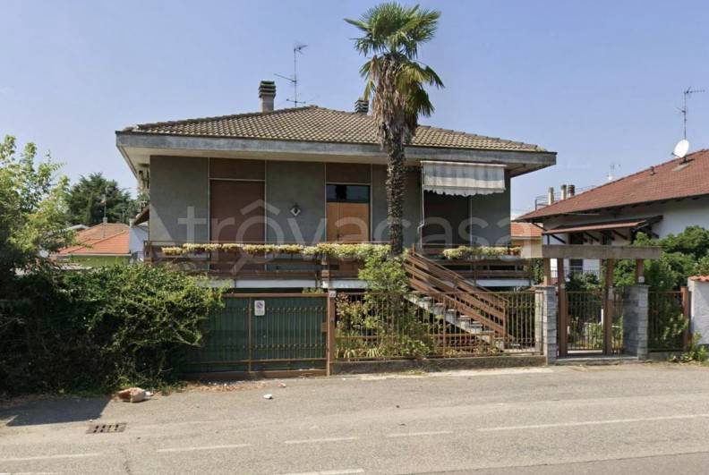 casa indipendente in vendita a Vigevano