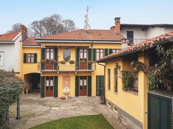 casa indipendente in vendita a Vigevano