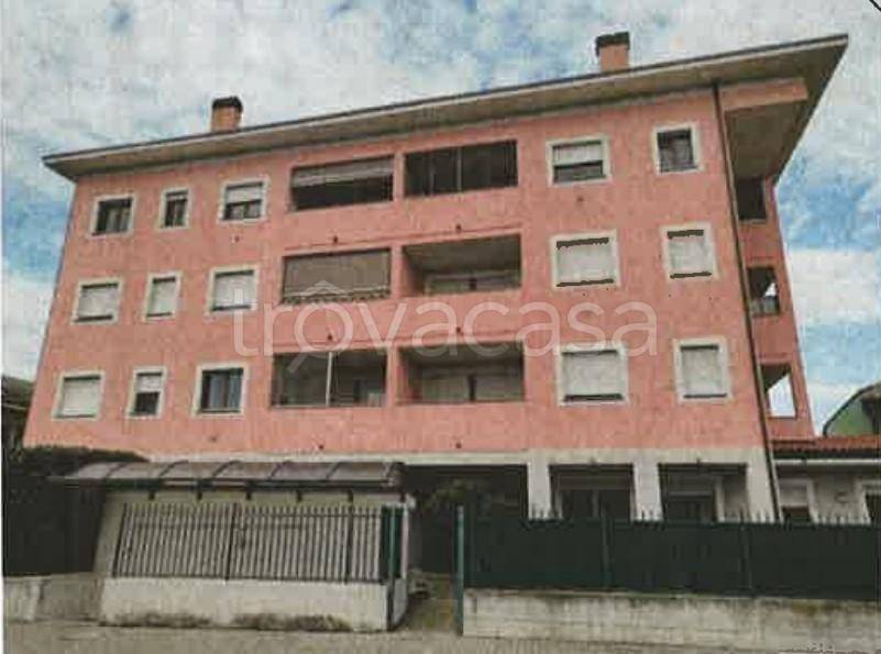 appartamento in vendita a Vigevano in zona Fogliano