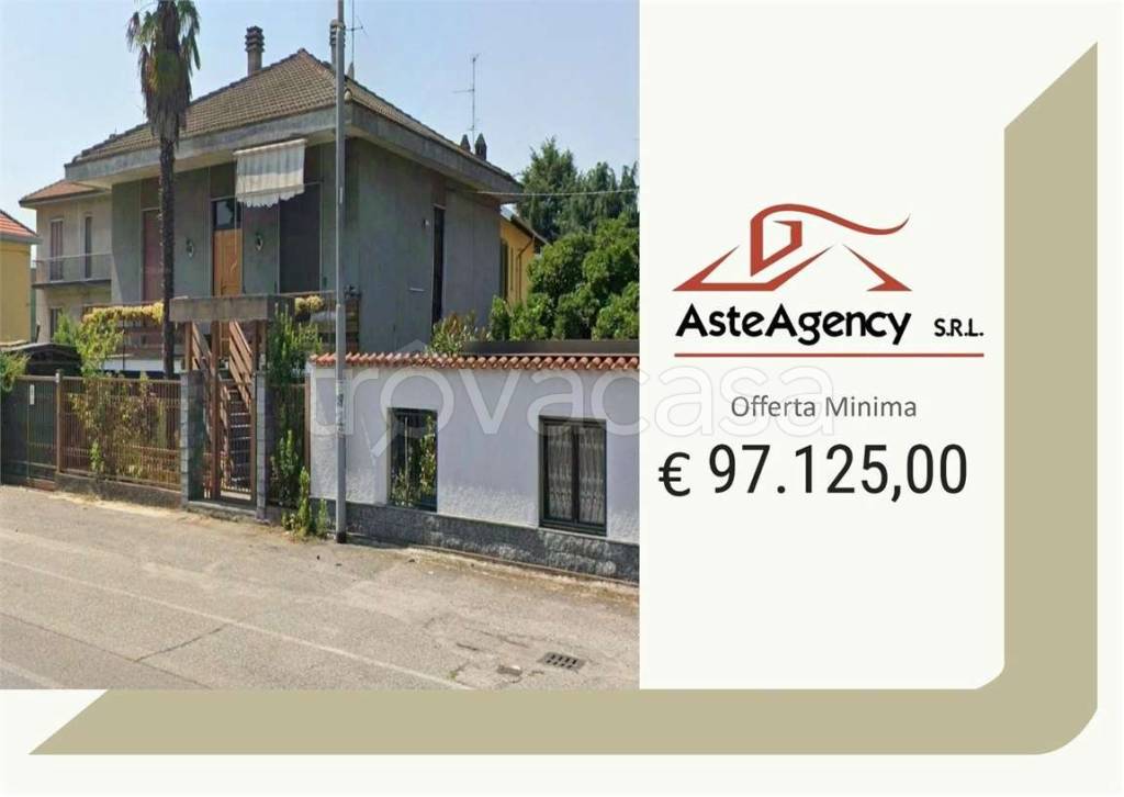 casa indipendente in vendita a Vigevano