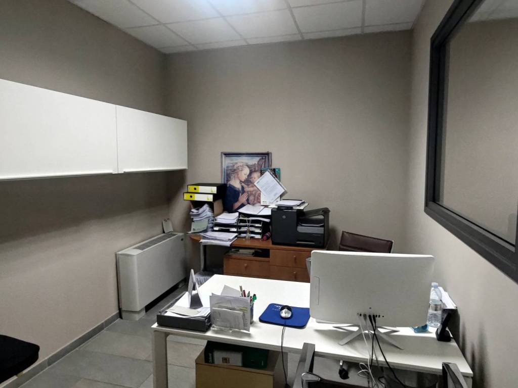 ufficio in vendita a Vigevano