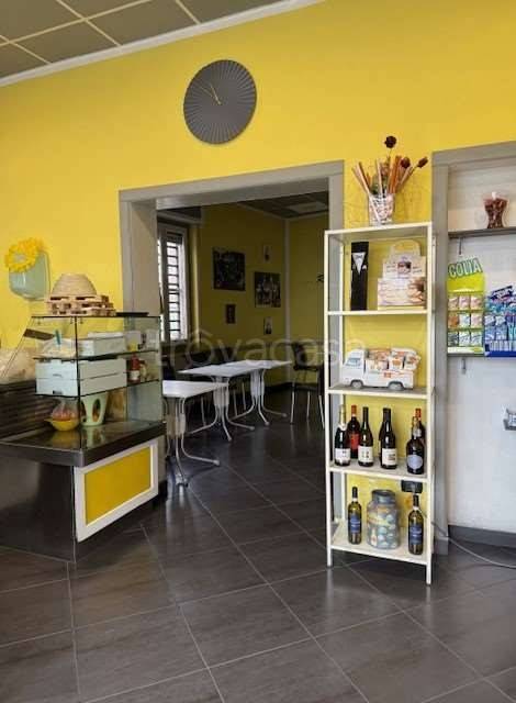 negozio in vendita a Vigevano