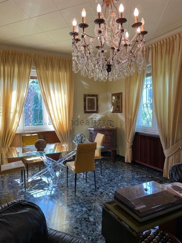 casa indipendente in vendita a Vigevano