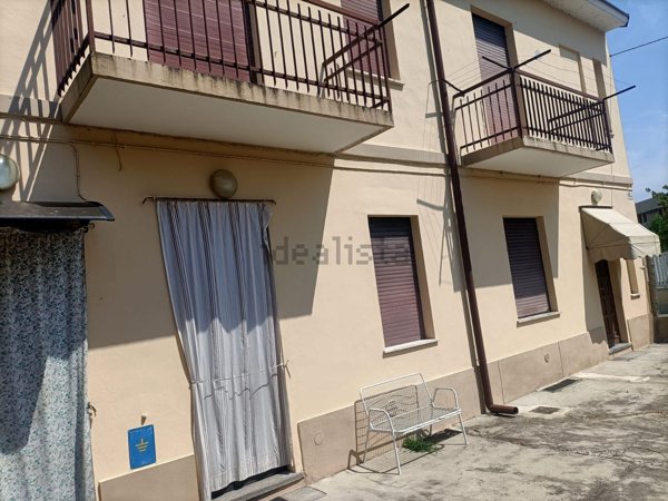 casa indipendente in vendita a Vigevano