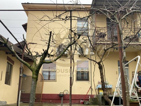 casa indipendente in vendita a Vigevano