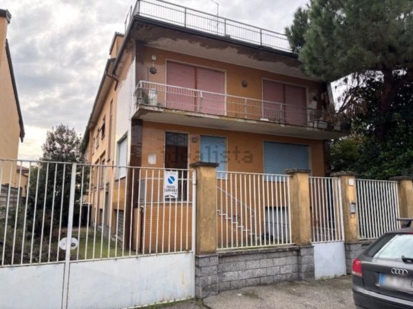 casa indipendente in vendita a Vigevano